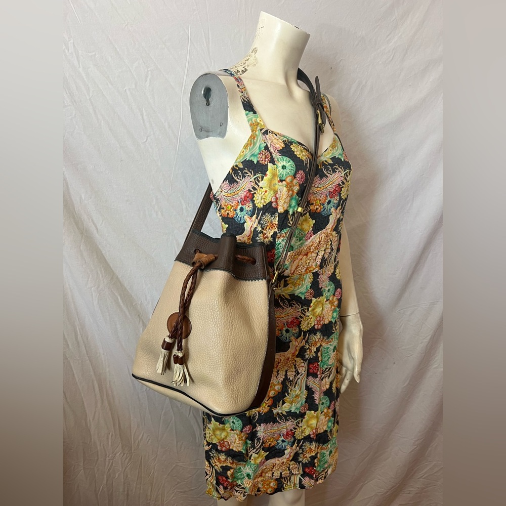 Cool! Dooney & Bourke brown leather bucket bag